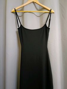 Newme Cross Backless Dress 🖤