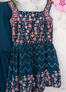 🌸 Elegant Teal Embroidered Sharara Set 🌸