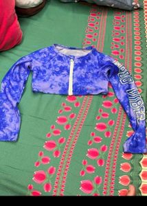 Skin Fitted Gym And Workout Top For Women