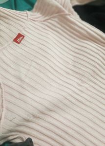 Woolen Top