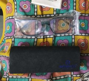 frame with bluecut lenses