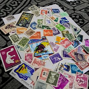 Vintage set of 100 Stamps for Collection