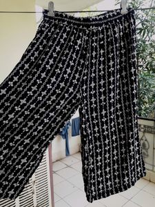 Brand-shyla.   Size-S (Kids)