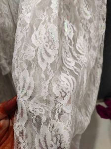 Girl&#39;s White Lace Dress