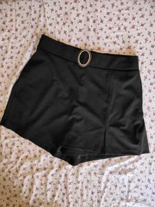 Chic Black Mini Skort