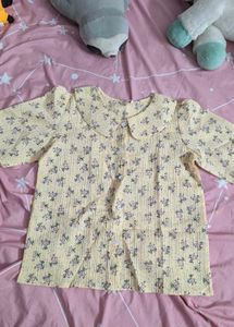 Beige Lavender Floral Top 🪻