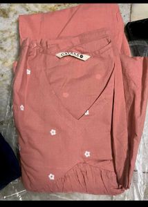 ❗️❗️diwali sale ❗️❗️ Elegant Floral Kurta Set