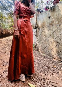 Beautiful Vintage Brown Bridal Typ Gown