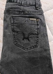 Straight Fit Skinny Jeans For Women