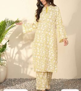 Floral Print Kurta Pant Set