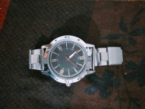 Stylish Silver Wristwatch