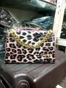 🤩Stylish Leopard Print Shoulder Bag 🛍️