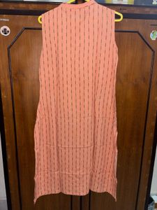 Avaasa Peach Striped Kurti