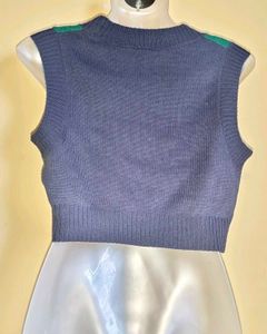 Size S/M 🎁Buy 2 Get 1 Free🎁Crop Sweat Top
