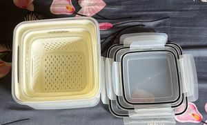 Set of 3 stackable Food Containers