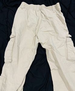 H&amp;M Khaki Cargo Pants