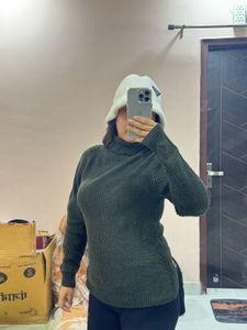 Stylish Green Knit Turtleneck Sweater