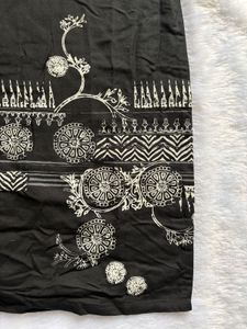 Black Sleeveless Midi Dress