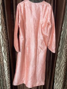 Elegant Pink Embroidered Kurta