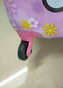 Hello Kitty Kids Luggage 20 LTR