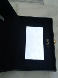 Lakme Black Vanity Box With Mirror
