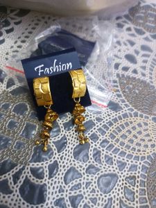 Golden Colour Earring Bahut Hi Pyari