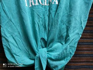 Vintage 1990 T-Shirt , Its Free Size Tshirt.