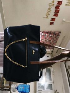 Lavie Tote Bag