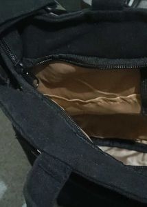 Unisex Messanger Bag 🎧🧣