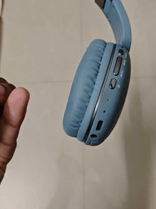 Noise Bluetooth headphones