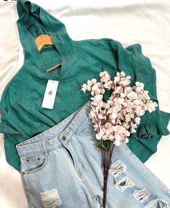 B2G2 🎁🏷️New With Tag Y2K Ruffle Sleeve D