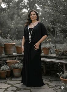 Elegant Black Maxi Dress