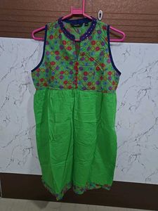 Green Sleeveless Kurti / Kurta