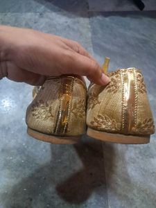 Men Punjabi Jutti Grab Instant Offer