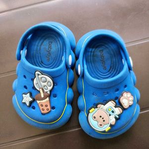 Cute Blue Clogs size EU 21