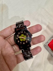 Women New Black Wrist Watch