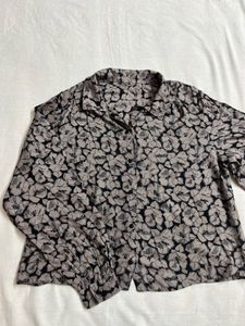 Vintage Floral Print Button-Up Shirt