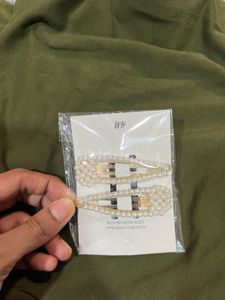H&M Pearl Hair Clips - New