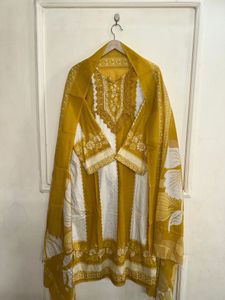 Elegant Ethnic Kurta Set