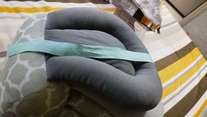 Luvlap Baby Feeding Pillow