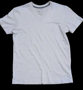 Basic unisex White V-Neck Tee