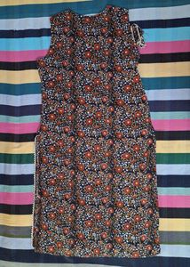 Floral Print Sleeveless Kurti