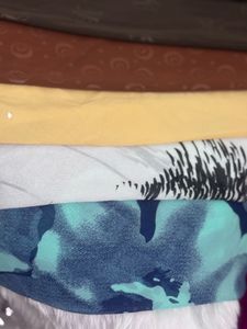 Chic Triangular Scarf/Shawl (Set Of 7)