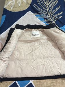 cropped Black jacket (Unisex )