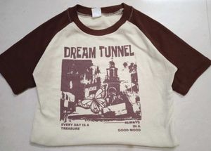 Dream Tunnel Printed Cropped Tee