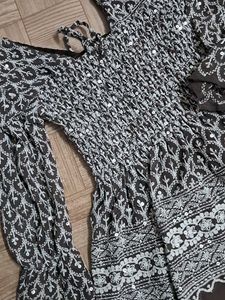 Stretchable Ethnic Crop Top