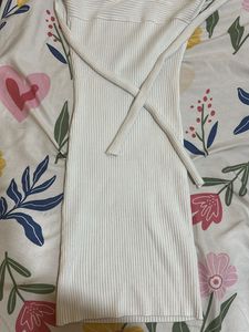 White Backless Halter Bodycon 🤍