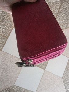 BEAUTIFUL CLUTCH!!!!