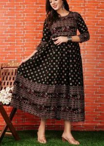 Elegant Black Printed Dress
