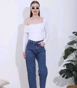 Chic White One-Shoulder bodysuit Top